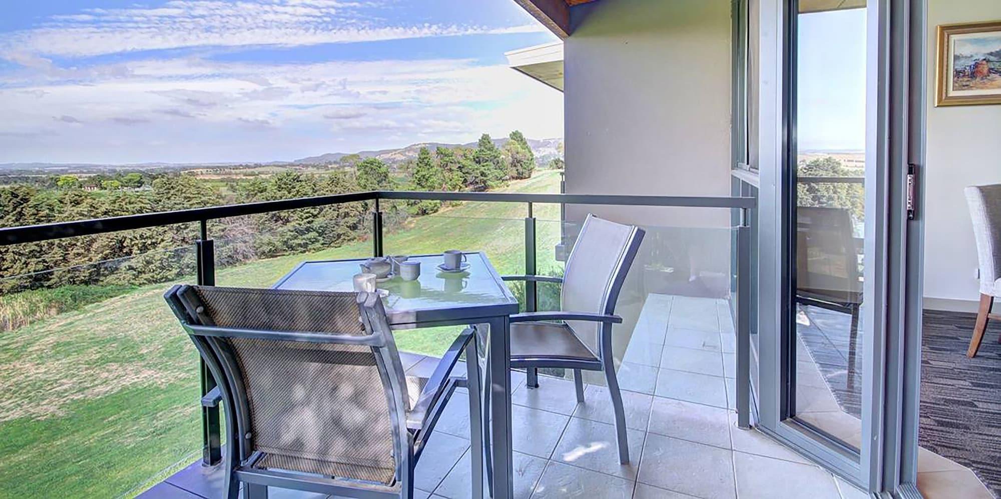 Balgownie Estate Yarra Valley Yarra Glen Exterior foto A balcony