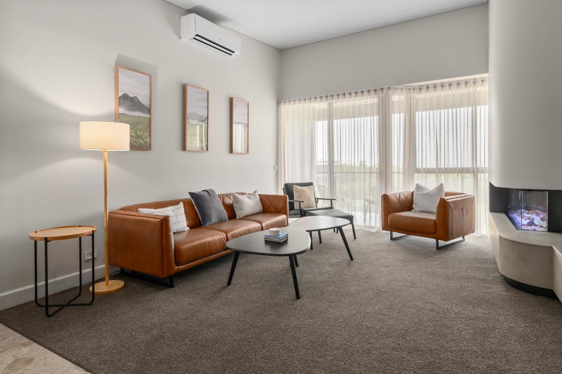 Balgownie Estate Yarra Valley Yarra Glen Exterior foto A living room in a typical apartment
